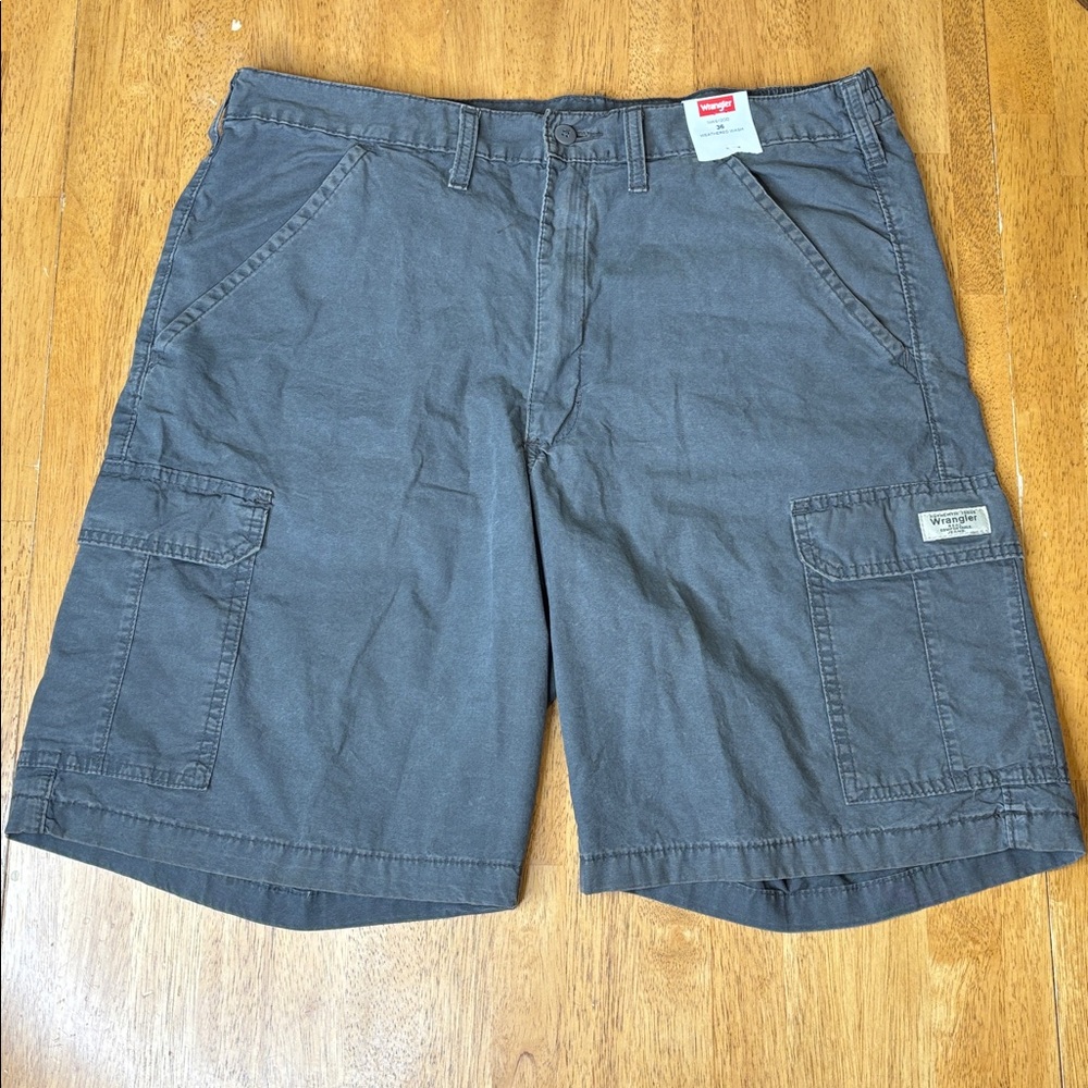 NWT Wrangler 100% Cotton Cargo Shorts NW912OD, Size 36